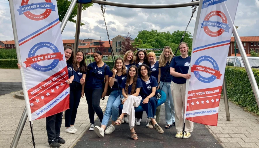 Vacature afbeelding voor het Teen Camp team.